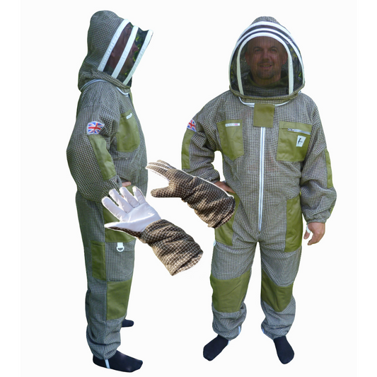 Green 3 layer fencing suit and gloves