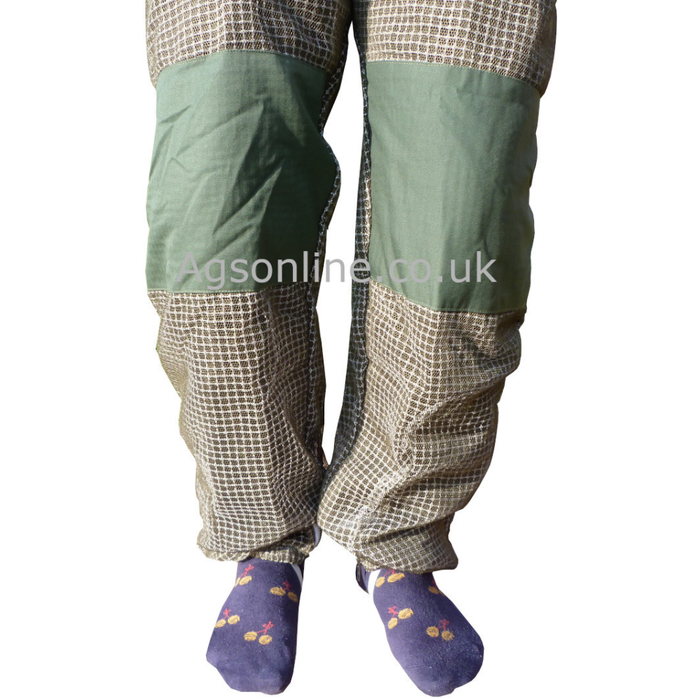 Green 3 layer fencing suit