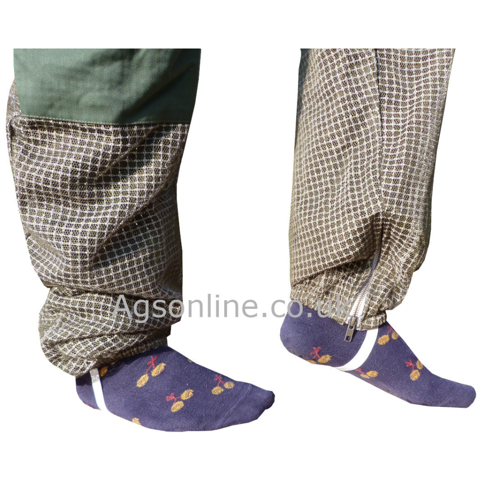 Green 3 layer fencing suit