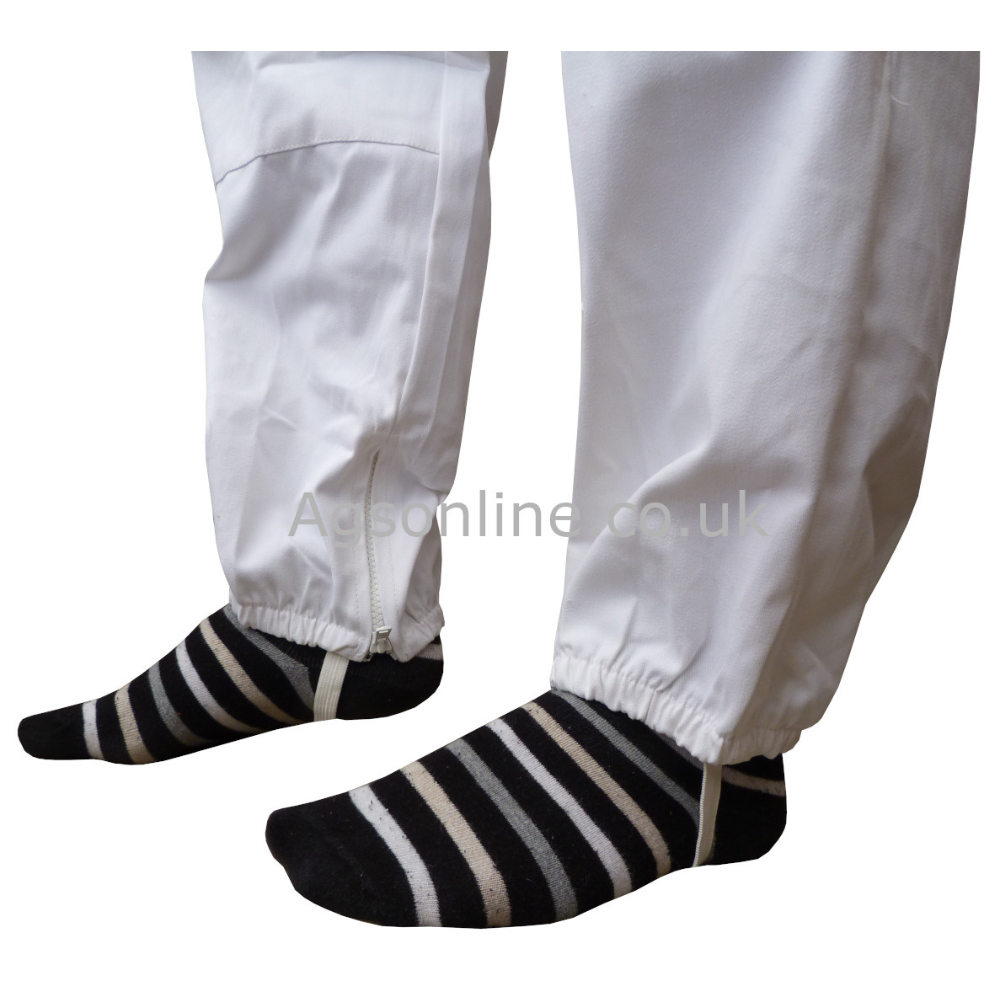 White cotton fencing suit and gloves