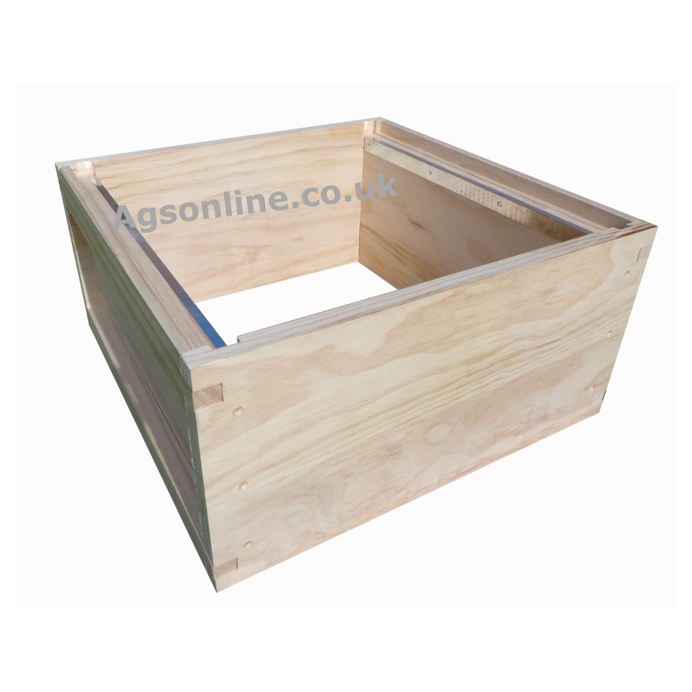 Bee Hive Cedar National Beehive Kit