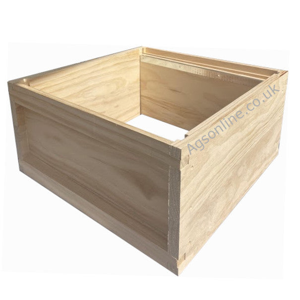 SECONDS Cedar National bee hive with 2 supers